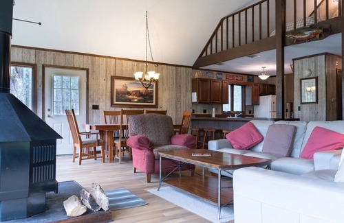 Branch Cabina | Pere Marquette River Fishing Cabin 3