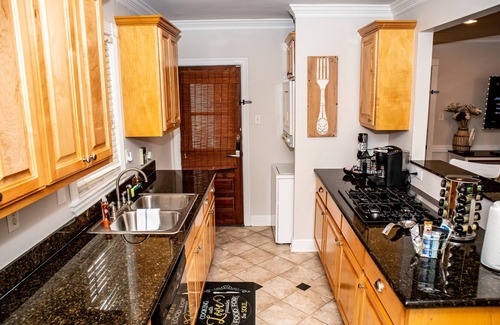 Mobile Apartamento | Perfect 1-bedroom Condo, clean and safe, near Downtown
