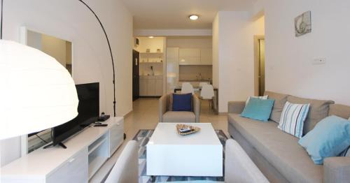 Donji Morinj Apartamento | Perfect 1 BR apartment in Lavander bay E2.2