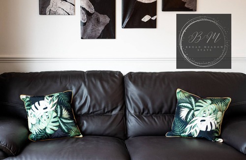 Lincoln Casa | Perfect 2 Bedroom Home 3 Close to the Historic City of Lincoln