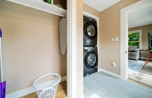 Southern Coast Apartamento | Perfect 2BD location in Saco with Free Parking