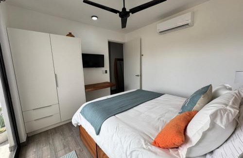 Tamarindo Apartamento | Perfect 2BR Condo Near Beach w Views & Pool