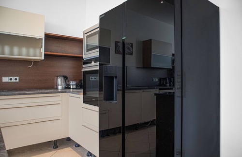 Favoriten Apartamento | Perfect 7BR Stay Near Hauptbahnhof