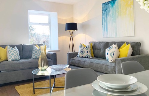 Swindon Casa | Perfect Accommodation for professionals! Great Connections
