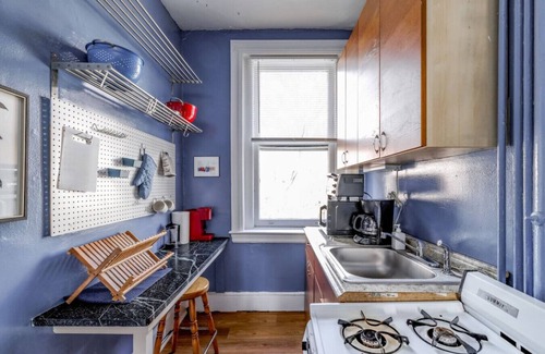 Adams Morgan Apartamento | Perfect Adams Morgan Location! Charming & Historic