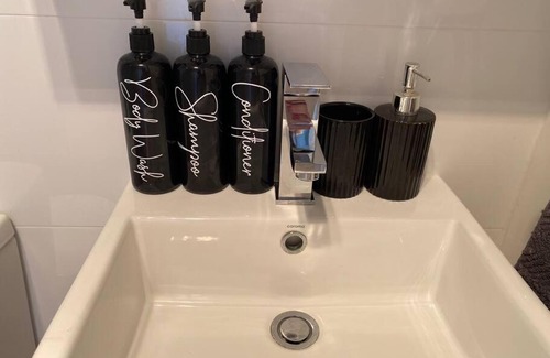 Ascot Apartamento | PERFECT ASCOT CITY AIRPORT RIVER MARINA PARK&WINE