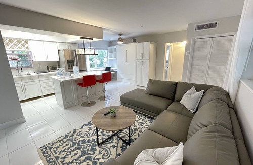Lauderdale Beach Apartamento | Perfect Beach Escape 1BD/1Bath Close to Everything