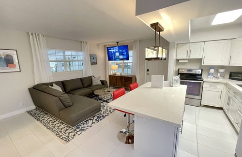 Lauderdale Beach Apartamento | Perfect Beach Escape 1BD/1Bath Close to Everything