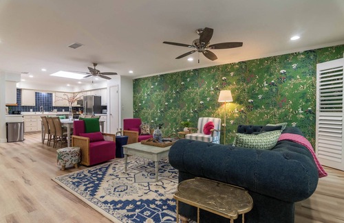 San Angelo Casa | Perfect blend of style and serenity in this 3-br, 2-bath bungalow guest house.