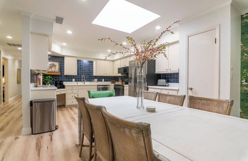 San Angelo Casa | Perfect blend of style and serenity in this 3-br, 2-bath bungalow guest house.