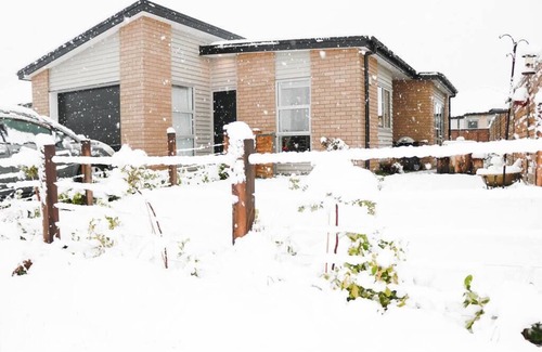 Lower Shotover Casa | Perfect, Bright and Sunny Home