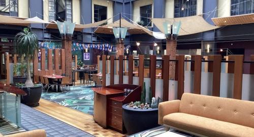 Auckland Central Business District Hotel | Perfect City Pad in Heritage Complex