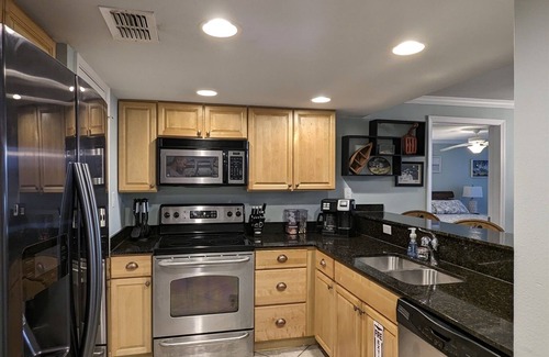 Biloxi Condominio | "Perfect Coastal Getaway for Relaxation and Fun-Biloxi Dunes Delight!"!"