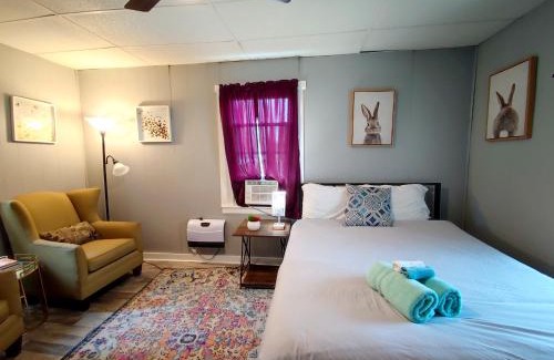 Noblesville Casa | Perfect Combo of Charm & Comfort- 2Bedroom Home