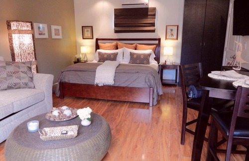 Van Nuys Cabaña | Cabaña perfecta con jardín privado y garaje en el área de Sherman Oaks