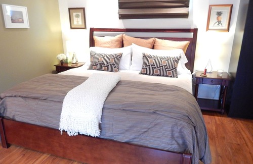 Van Nuys Cabaña | Cabaña perfecta con jardín privado y garaje en el área de Sherman Oaks