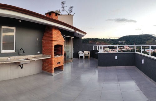 Sao Roque Apartamento | Perfect duplex with a view 5 minutes from the Wine Route, ideal for families.