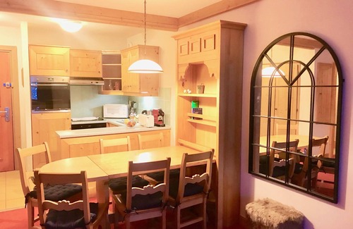 Arc-1950 Apartamento | Apartamento familiar perfecto en Arc 1950- vista a la montaña, ski in / ski out.