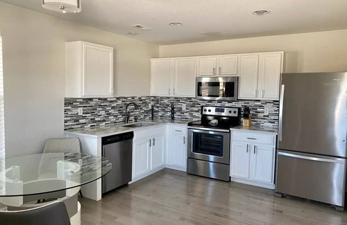 Centennial Casa | Perfect Family and getaway townhome