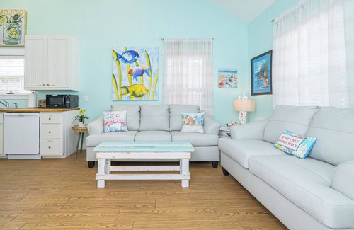Rockport Cabaña | Perfect Family Fun | Pool, King Bed+BBQ+Sleeps 6