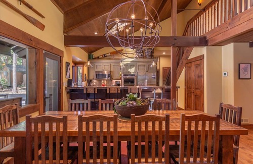 Tahoma Casa | Familia Perfecta Escapada-spa-firepit