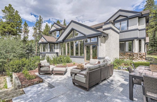 Baldy Mountain Casa | Perfect family mountain home! On shuttle route.