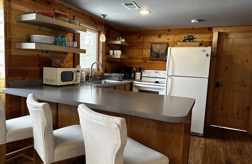 Balsam Lake Cabina | Relajante y privado retiro de la familia en el lago Balsam.