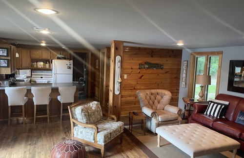 Balsam Lake Cabina | Relajante y privado retiro de la familia en el lago Balsam.