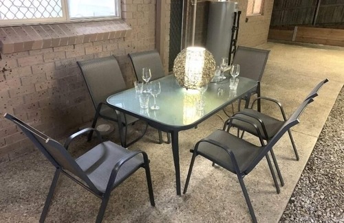 Carina Casa | Perfect Family Retreat near CBD & Airport