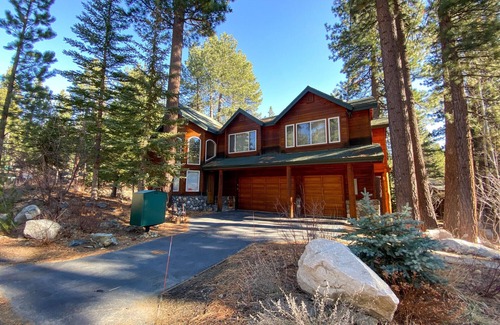 South Lake Tahoe Casa | Perfect Family Home in the Angora Highlands