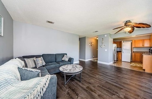 Anona Condominio | Perfect Family Vacation just Minutes from Indian Rocks Beach! ~