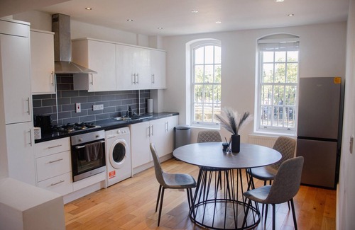 East Walworth Apartamento | Perfect for 4 -2 Bedroom 2 Bathroom Apartment Bermondsey,Tower Bridge,London Eye