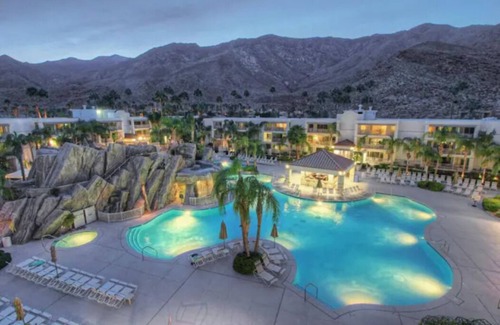 Canyon Corridor Condominio | Perfect for 6! 2/1 Condo w/Kitchen!