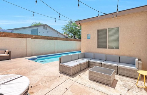Pima Meadows Casa | Perfect for Business or Pleasure! Private Pool, Close to Spring Training, Old Town Scottsdale & ASU!