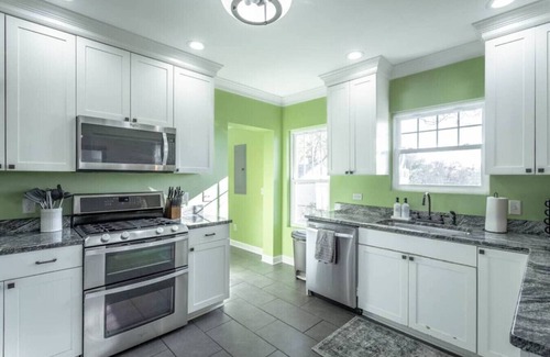 Northside Casa | Perfect for Company Bookings!