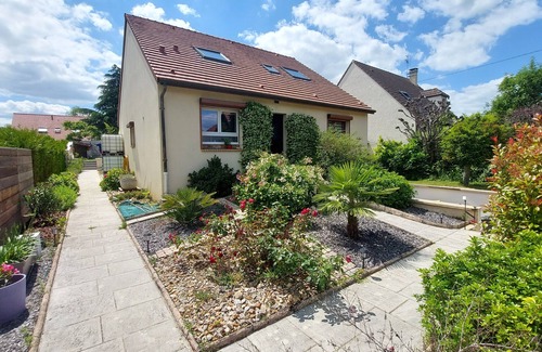 Verneuil-sur-Seine Casa | Perfect for The Olympics access - House with 4 rooms
