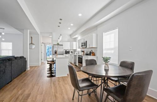 Indianapolis Casa | Perfect for large groups