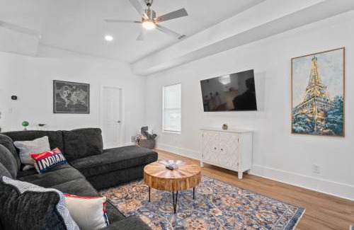 Indianapolis Casa | Perfect for large groups