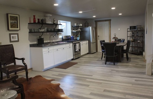 New Castle Apartamento | Perfect for outdoor adventurers & couples; near Glenwood, hot springs & skiing