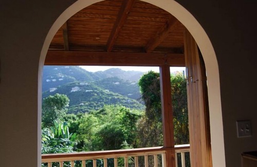 Upper Carolina Cabaña | Perfecto para la pareja que cuidan su presupuesto con Sueños Tropicales-Minded