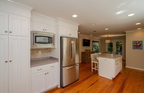 Forest Hills Casa | ESTANCIA EXTENDIDA ** $ 8,500 PARA 4 / 1--14 ** MAESTRAS Y AMIGAS DE ANGC MUJERES