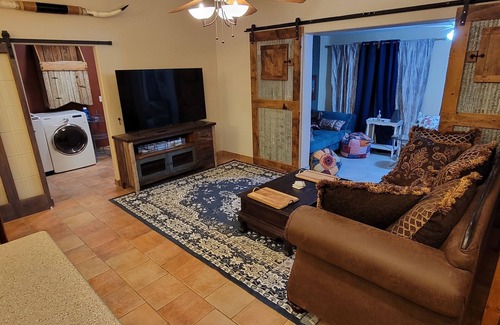 Gilbert Casa | Perfect for the seasonal rider coming into town for the riding show season!