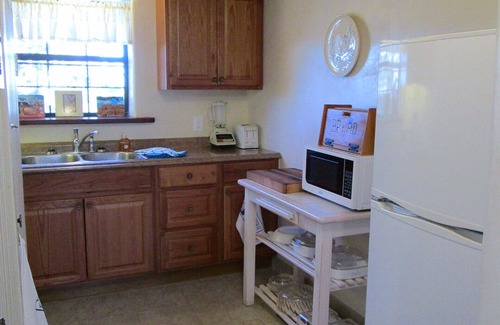 West Alameda Apartamento | Apartamento relajante de 1 habitación - ¡A solo 5 millas de la Plaza!