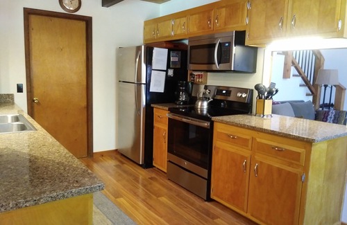 Carnelian Bay Casa | ¡Perfecto para tu próxima escapada! Classic Tahoe Chalet - ¡Cerca de todo!