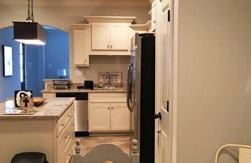Oxford Condominio | Perfect Game Weekend Condo. Convenient to Ole Miss Campus and Oxford Square.