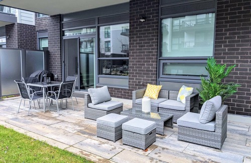 Innisfil Condominio | Perfect getaway at Friday Harbour Resort (2 Bedroom with Private Terrace)
