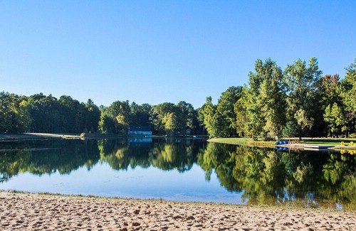 Canadian Lakes Casa | Perfect Getaway Cottage with Private Lake Access!