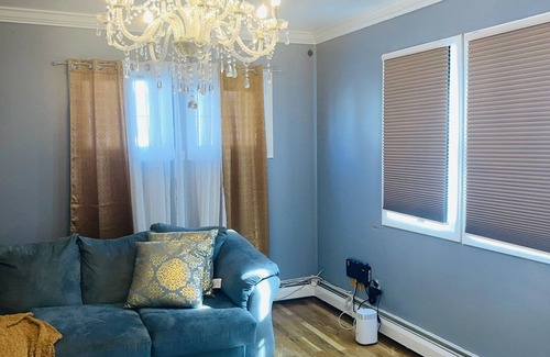 Lower Vailsburg Apartamento | Perfect Getaway Home 30 minutes drive to Manhattan.