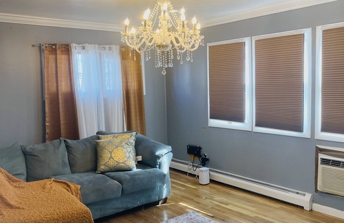 Lower Vailsburg Apartamento | Perfect Getaway Home 30 minutes drive to Manhattan.