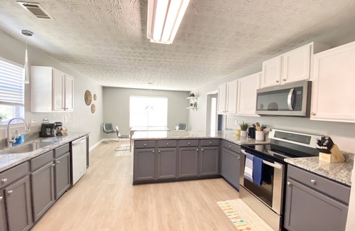 Braselton Casa | 🏡🌈Perfect Getaway Mins from Chateau Elan/Rd Atlanta⭐️ Long Term Stay Welcome!